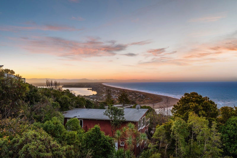 10 Tuawera Terrace, Clifton, Christchurch - Carousel 2