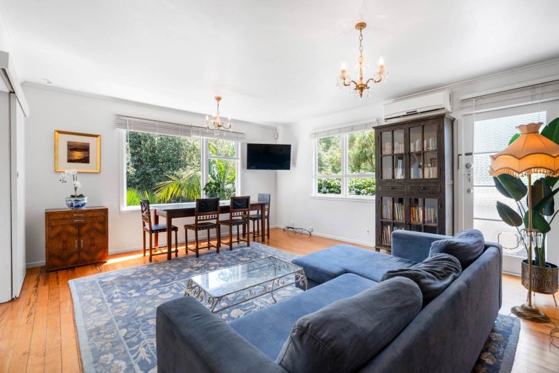 2/11 Thatcher Street, Mission Bay, Auckland - Carousel 1