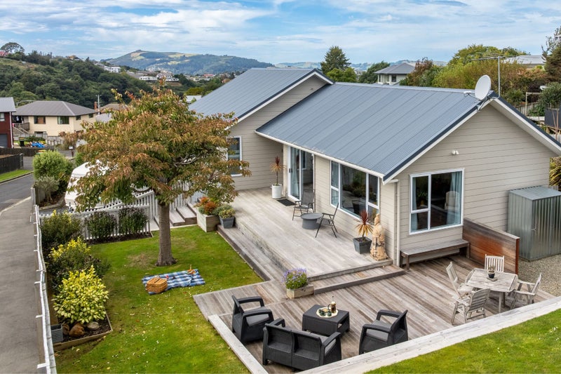 10 Sretlaw Place, Brockville, Dunedin - Carousel 1
