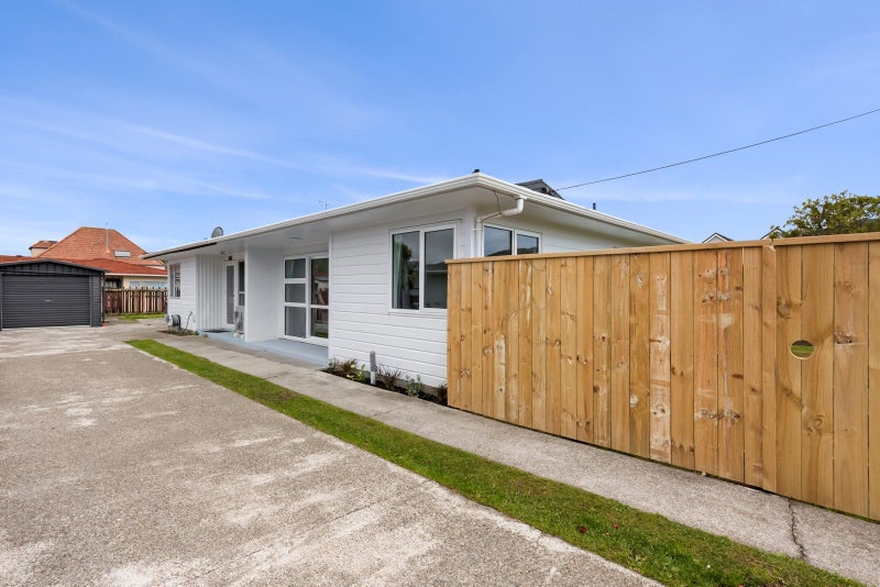 52D WHITES LINE WEST, Woburn, Lower Hutt - Carousel 2