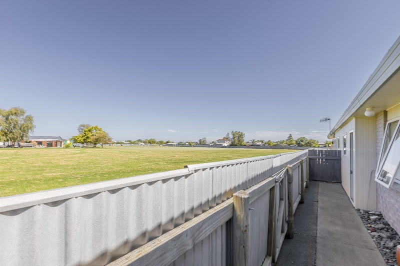 2/2 Anzac Avenue, Onekawa, Napier - Carousel 16