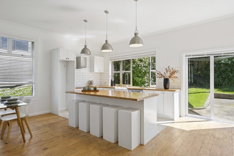 7 Ventnor Street, Mornington, Dunedin - Carousel 2