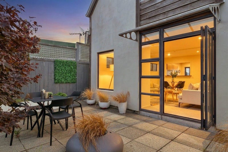 2D Hatton Street, Karori, Wellington - Carousel 11