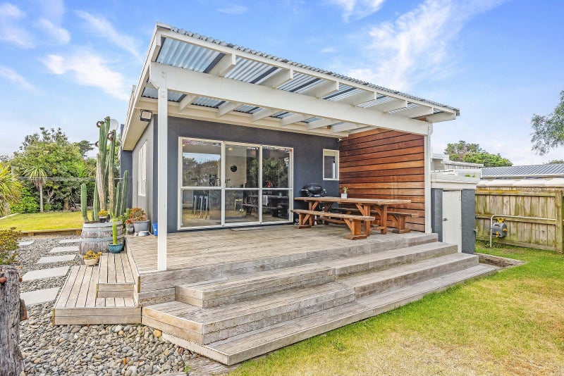 13 Gawler Street, Otaki - Carousel 2