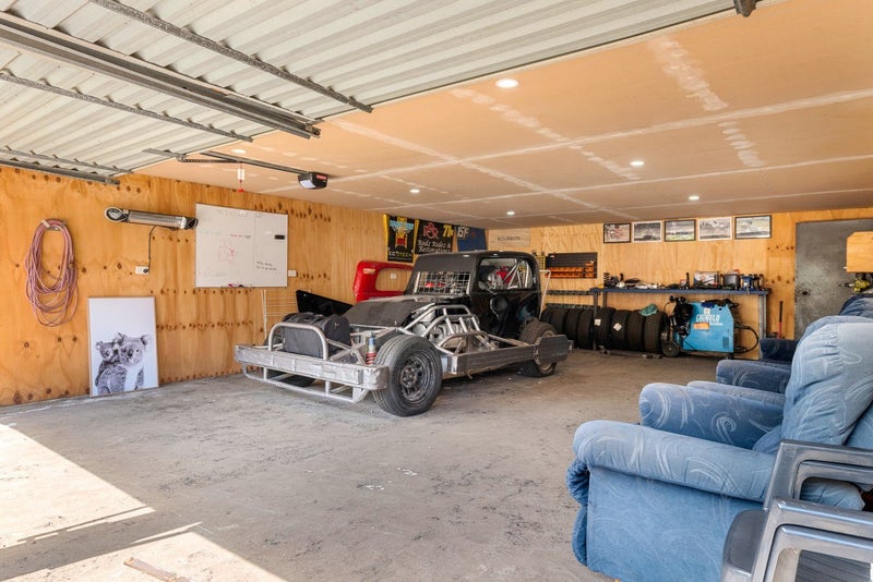 6 Hunter Avenue, Richmond - Carousel 22