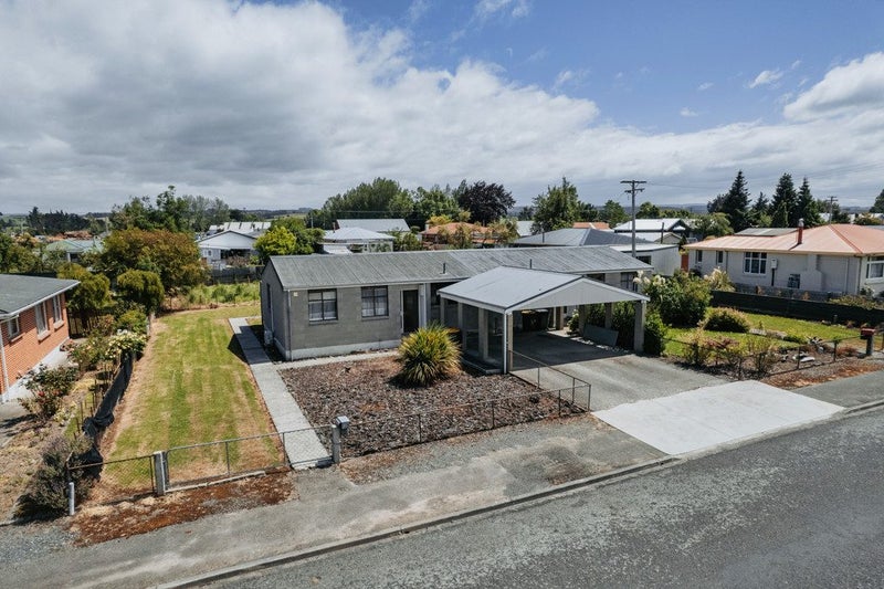 62 Ajax Street, Milton, Milton - Carousel 1