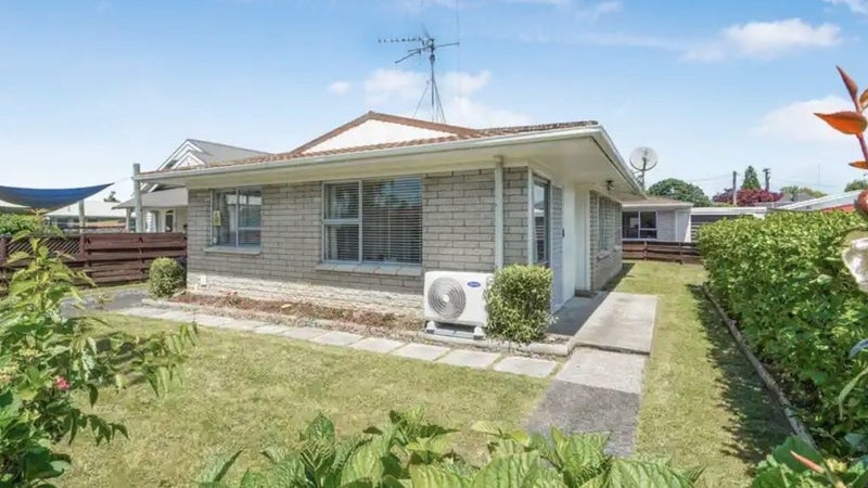 68A Te Aroha Street, Hamilton East, Hamilton - Carousel 1
