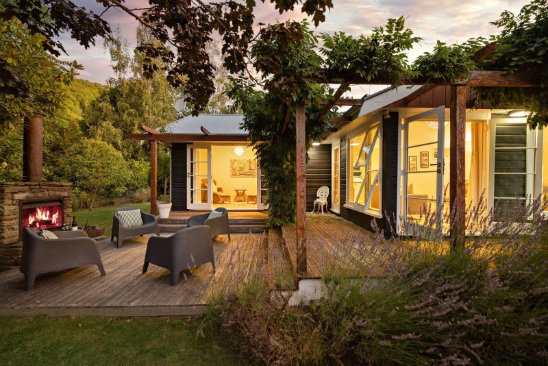 23 Criterion Street, Arrowtown, Arrowtown - Carousel 1