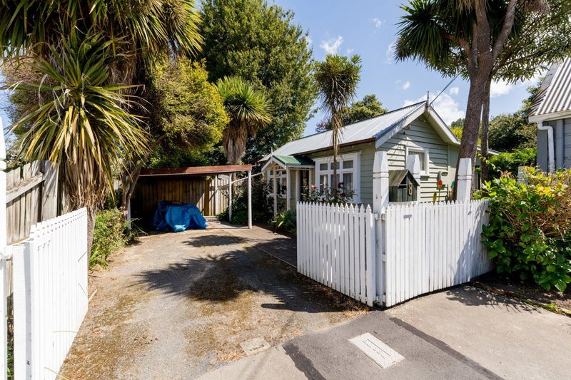 8 Jura Street, North East Valley, Dunedin - Carousel 1