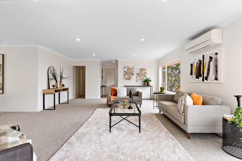 15 Fern Place, Beachlands, Auckland - Carousel 2