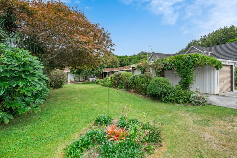9 Kohekohe Road, Waikanae - Carousel 2