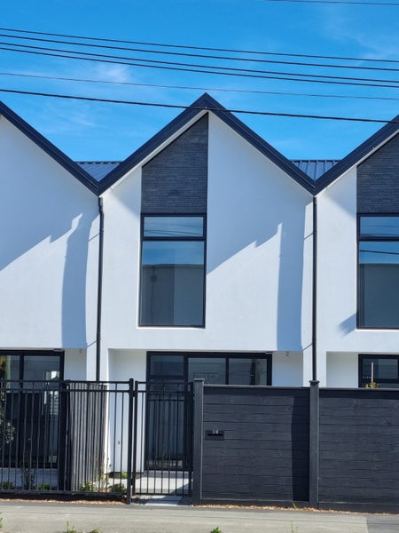 3/18 New Brighton Road, Shirley, Christchurch - Carousel 1