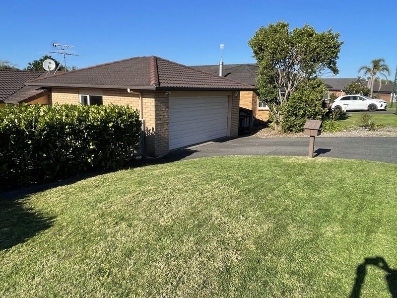 35 Chesterfield Way, Orewa, Orewa - Carousel 25