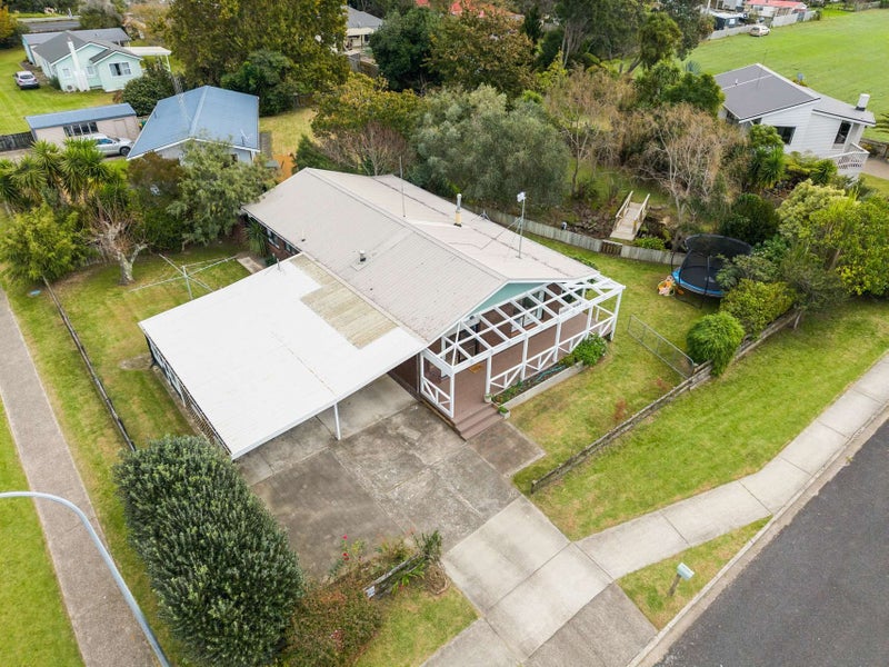 22 Pollen Street, Matata, Whakatane - Carousel 2