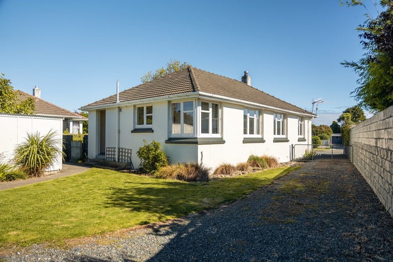 76 Adamson Crescent, Glengarry, Invercargill - Carousel 1