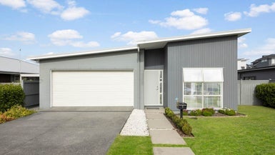 9 Taikura Avenue, Red Beach, Red Beach - Carousel 1