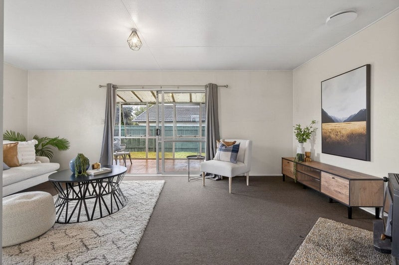 4 Rhodes Drive, Kelvin Grove, Palmerston North - Carousel 2