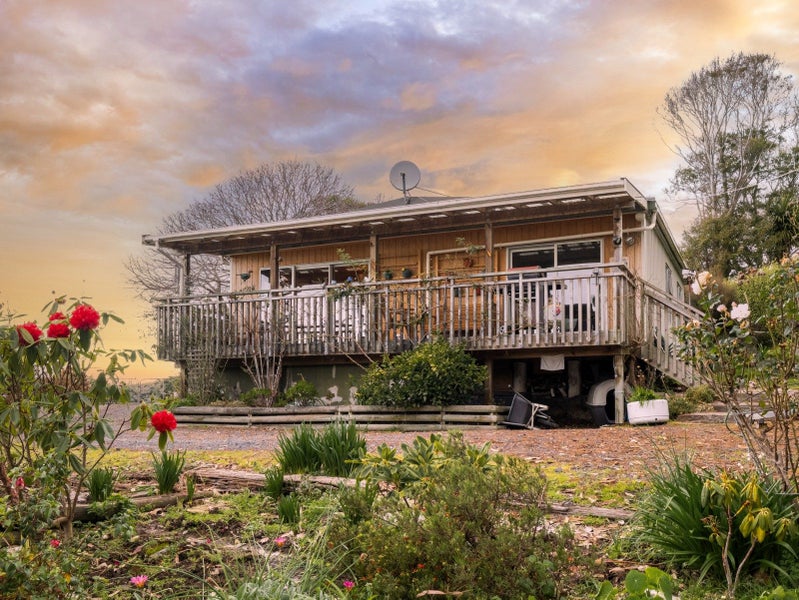 41 Sheffield Street, Taieri Mouth - Carousel 1