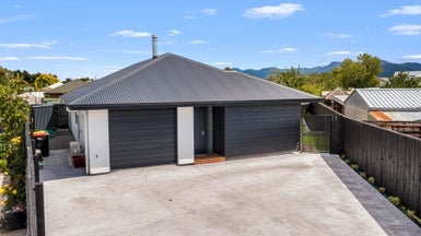 17 Laxton Lane, Renwick, Renwick - Carousel 1
