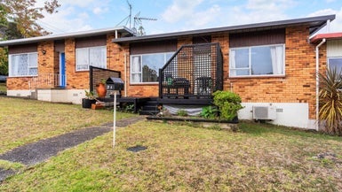 2/2 Halberg Street, Glenfield, Auckland - Carousel 1