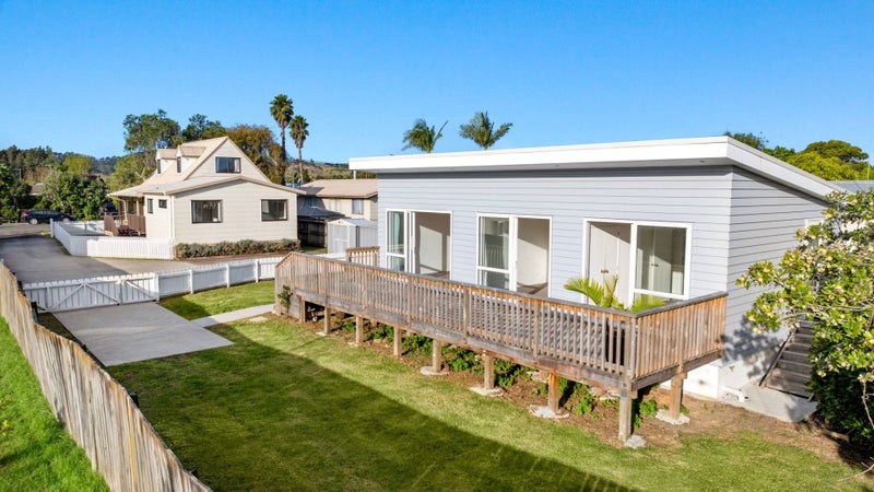 6 Te Moau Avenue, Parakai, Helensville - Carousel 21