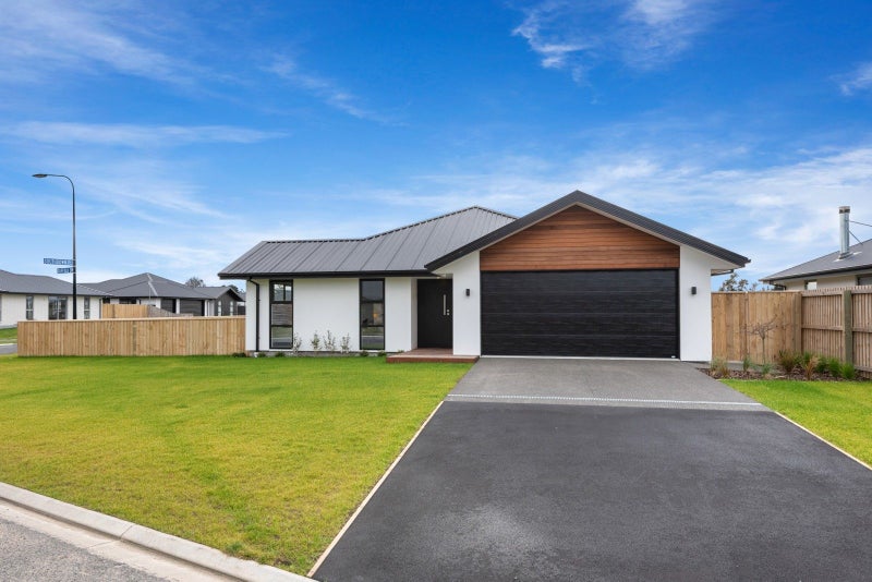 53 Suffolk Drive, Kirwee, Kirwee - Carousel 2