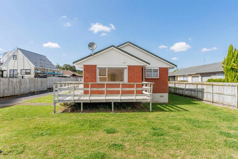 14A Bay Street, Red Beach, Whangaparāoa - Carousel 1