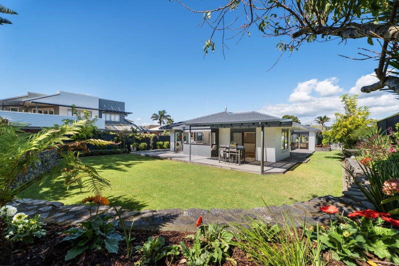 111 Dickson Road, Papamoa Beach, Papamoa - Carousel 2
