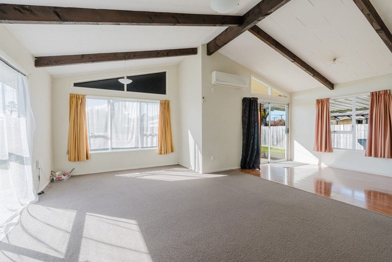 57 McKay Drive, Temple View, Hamilton - Carousel 2