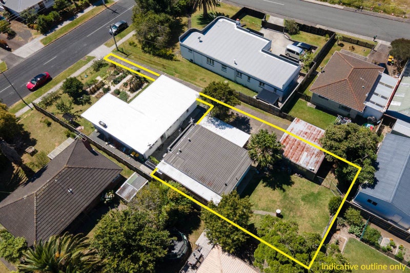 2/24 Newington Road, Henderson, Waitakere City, Auckland - Carousel 24