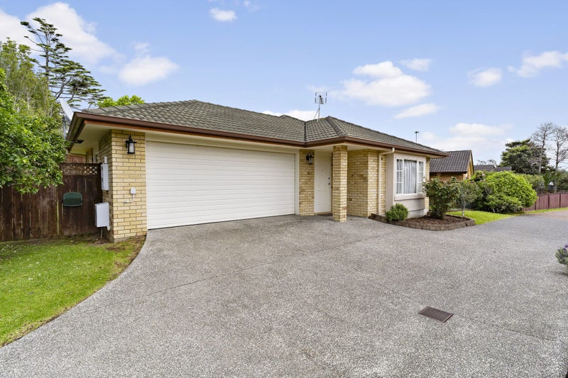 14 Avonglen Court, Wattle Downs, Auckland - Carousel 1
