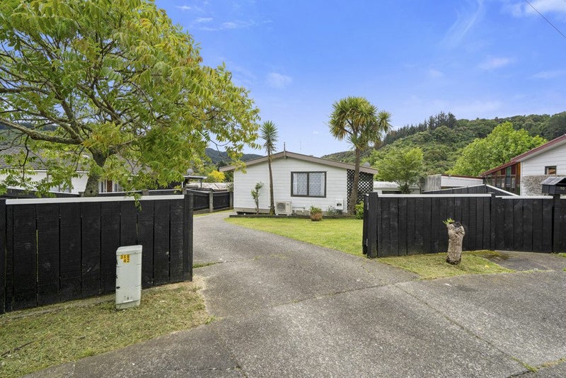 10 Jasper Grove, Birchville, Upper Hutt - Carousel 22