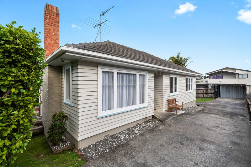 21 Tane Street, New Lynn, Auckland - Carousel 1