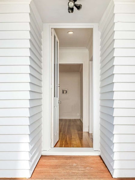 1/110 Lynwood Road, New Lynn, Auckland - Carousel 1