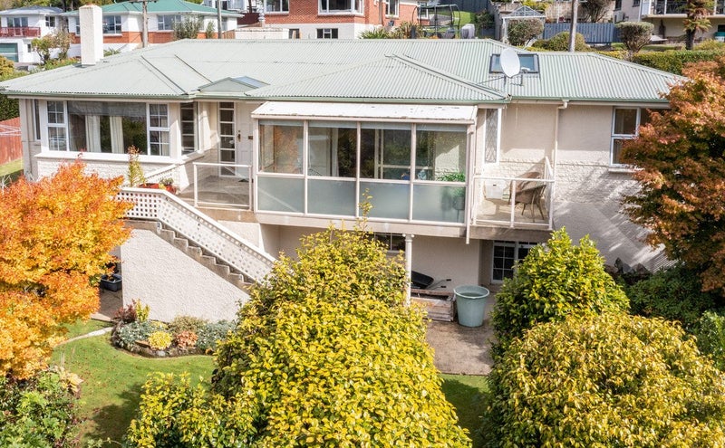 1 Colquhoun Street, Glenross, Dunedin, Otago - Carousel 1