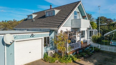 15B Hollis Place, Brightwater, Brightwater - Carousel 1