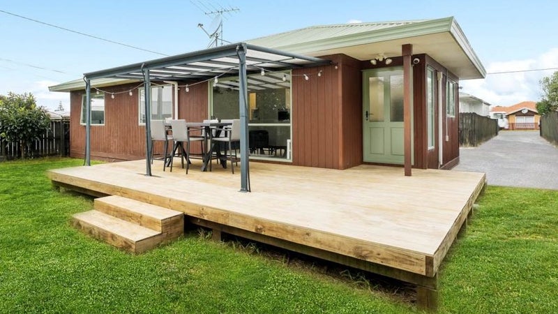 117A Metcalfe Road, Ranui, Auckland - Carousel 1