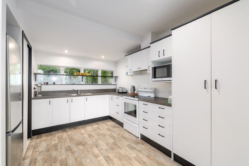 17 Purau Avenue, Diamond Harbour, Diamond Harbour - Carousel 24