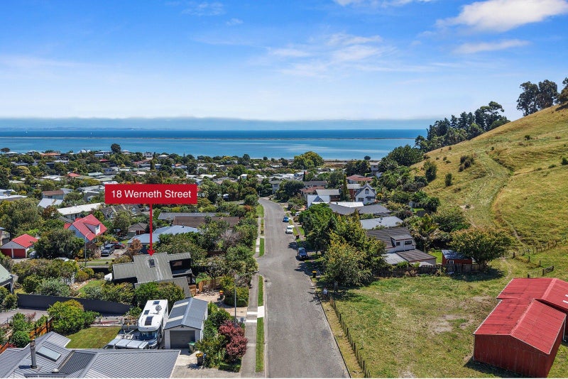 18 Werneth Street, Atawhai, Nelson - Carousel 24