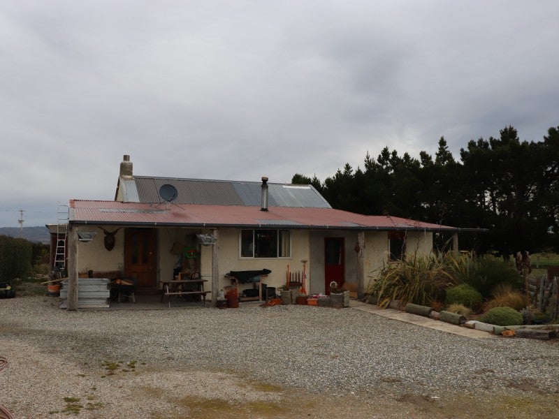 504 Lauder-Matakanui Road, DRYBREAD, OMAKAU - Carousel 1