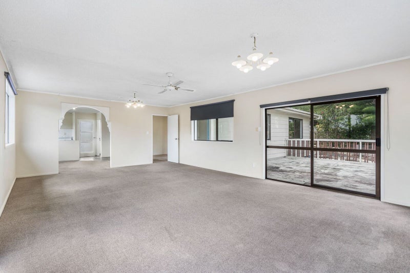 29 Malaspina Place, Papatoetoe, Auckland - Carousel 1