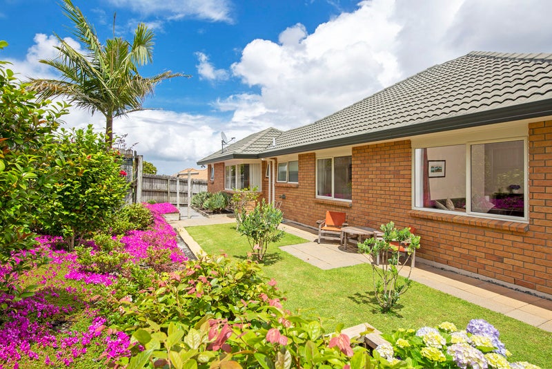 Property Valuation for 11 Keenagh Rise, Dannemora, Auckland Trade Me