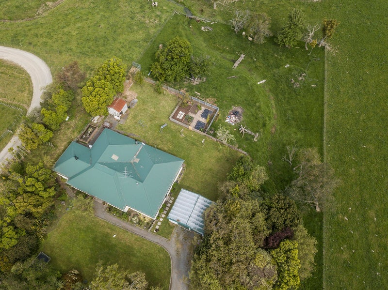 220A Bluff Rangitumau Road, Rangitumau, Masterton - Carousel 26