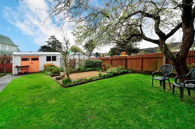 7 Tawhai Street, Stokes Valley, Lower Hutt - Carousel 19
