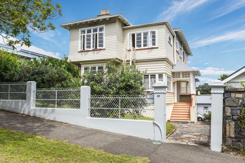 37 Carlton Gore Road, Grafton, Auckland - Carousel 2