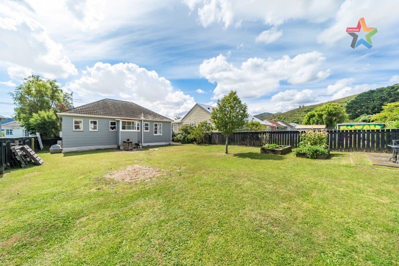 17 Collett Street, Naenae, Lower Hutt - Carousel 1