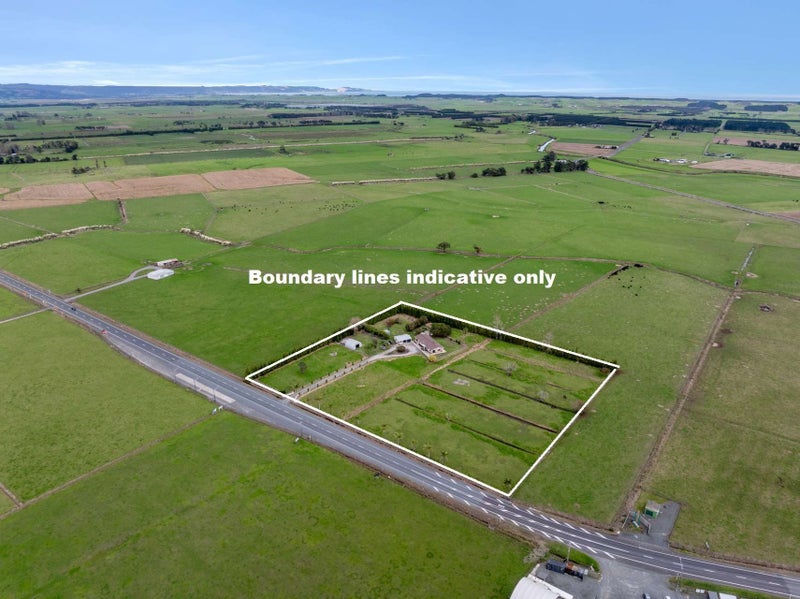 6 State Highway 1, AWANUI, PUKENUI - Carousel 34