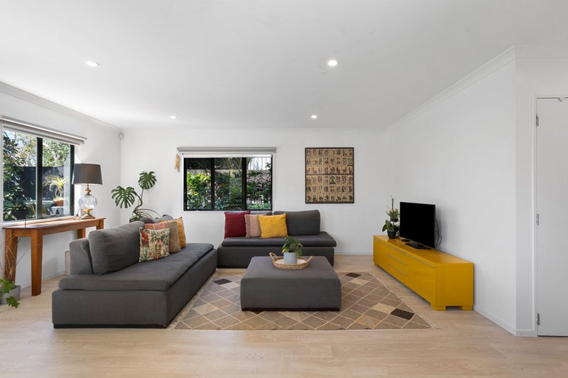 13A Wellesley Road, Mangere Bridge, Auckland - Carousel 2