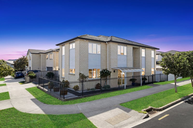 16  Rosewell Crescent, Flat Bush, Manukau City, Auckland - Carousel 2