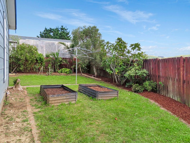 42 Outram Grove, Kelson, Lower Hutt - Carousel 16